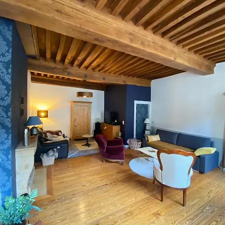 Vaste Centre Historique De Apartmán Dole